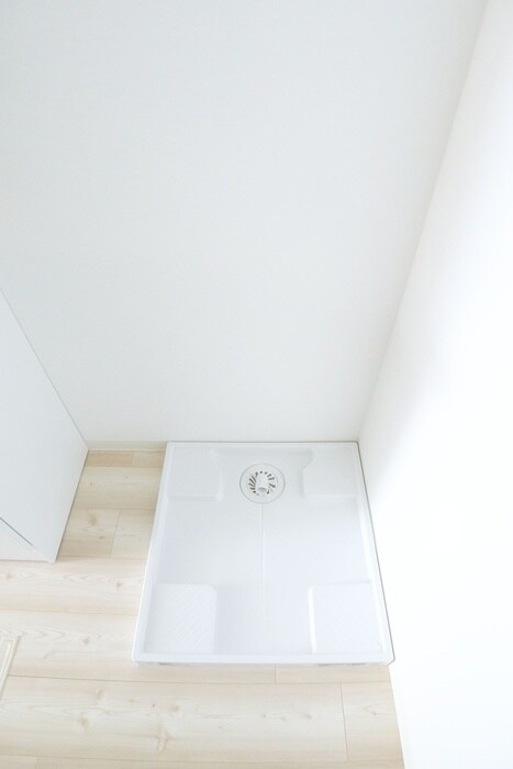 物件内観写真18　(洗濯機置場)