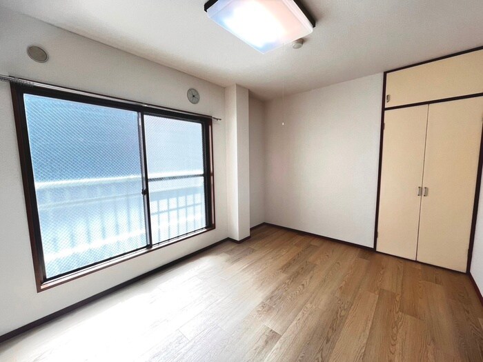 物件内観写真8　(居室)