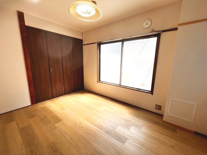 物件内観写真10　(居室)