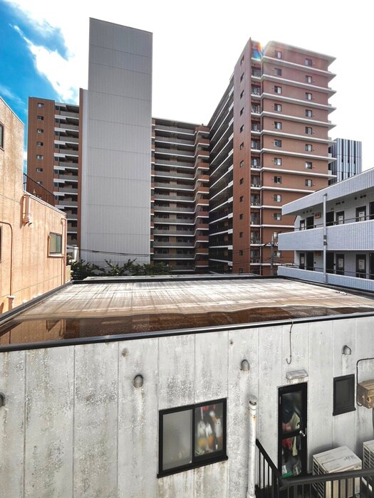 物件内観写真20　(室内からの展望)