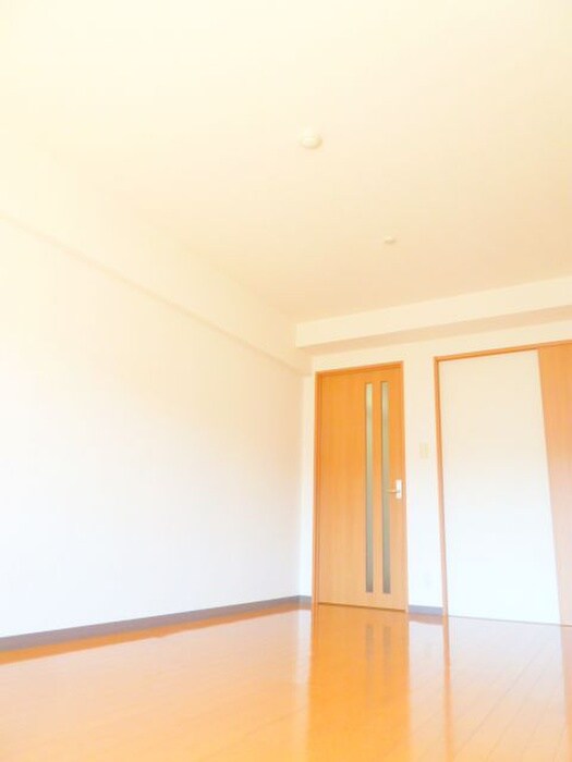 物件内観写真4　(居室)