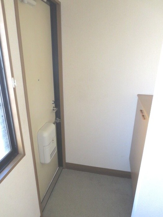 物件内観写真15　(玄関)