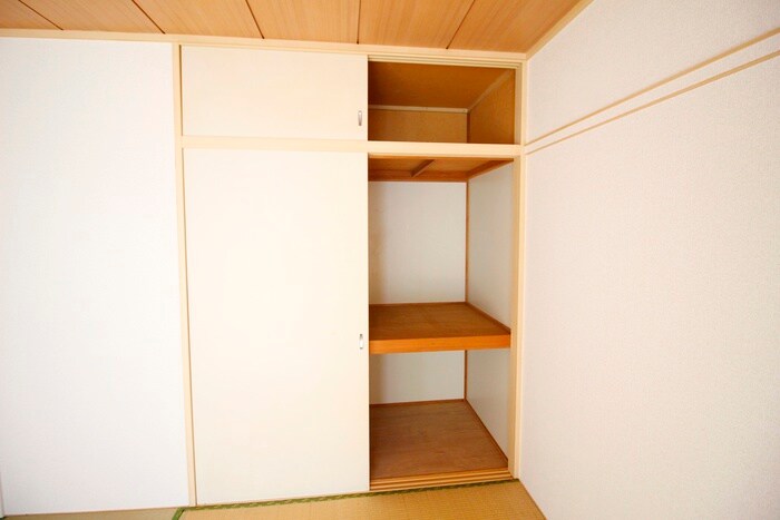 物件内観写真10　(収納)