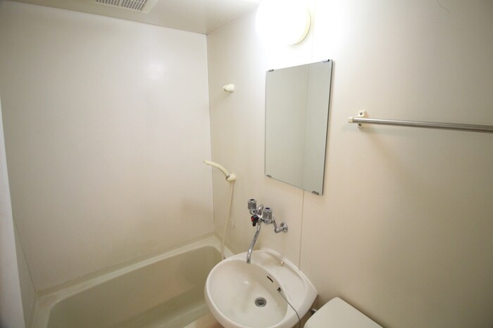 物件内観写真11　(洗面)