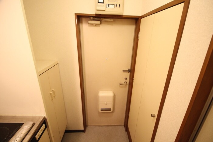物件内観写真19　(玄関)