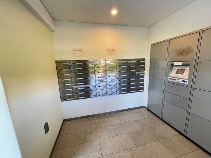 物件外観写真4　(建物設備)