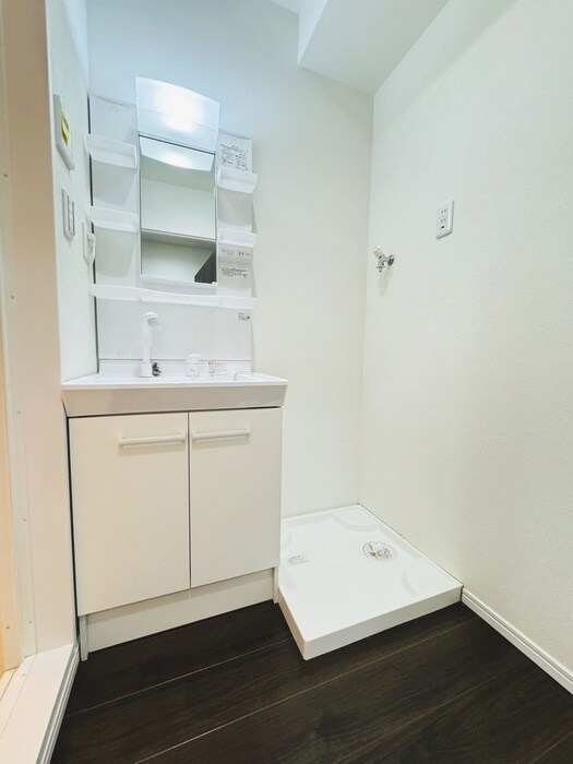 物件内観写真15　(洗濯機置場)