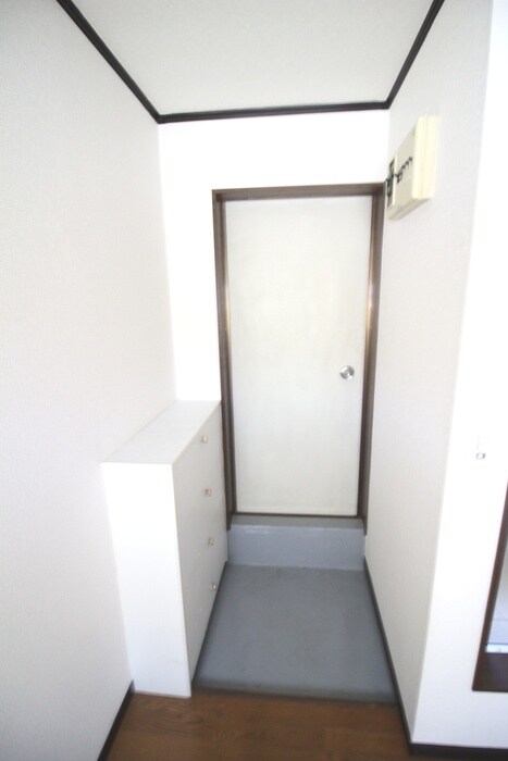 物件内観写真15　(洗濯機置場)