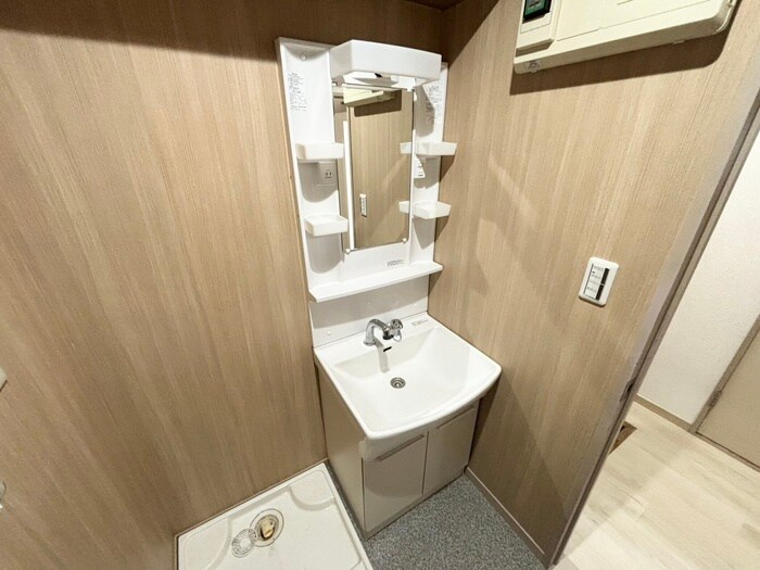 物件内観写真9　(洗面)