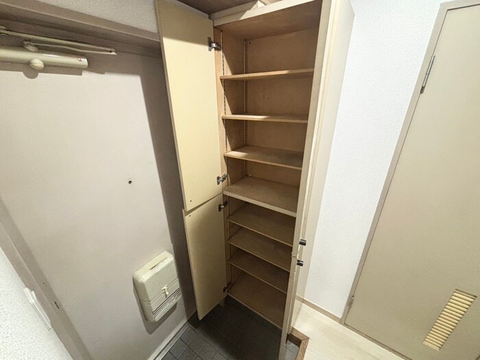 物件内観写真13　(靴箱)