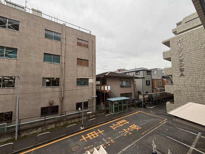 物件内観写真19　(室内からの展望)