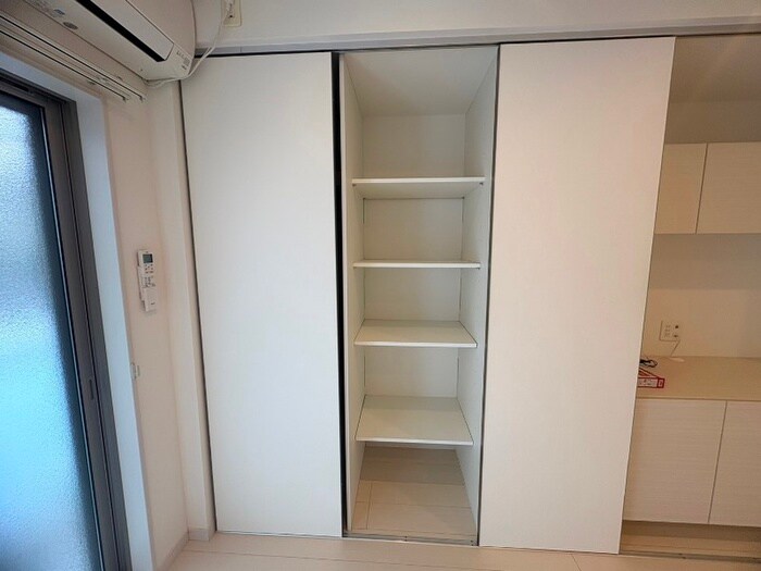 物件内観写真21　(収納)
