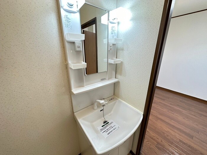 物件内観写真11　(洗面)