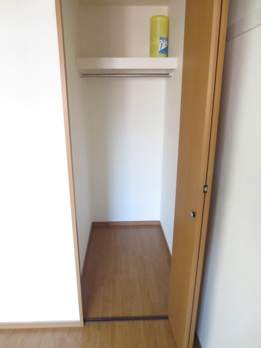 物件内観写真12　(収納)
