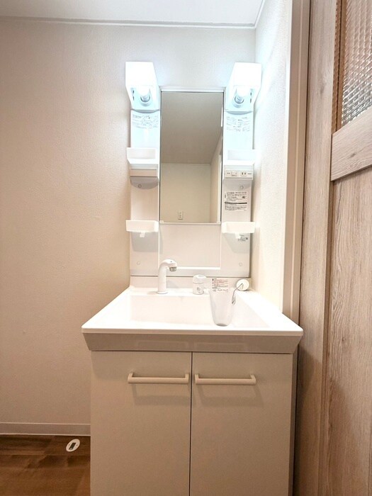 物件内観写真13　(洗面)