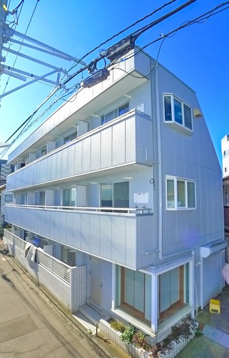 物件外観写真5　(エントランス部分)