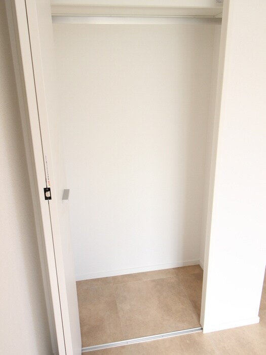 物件内観写真9　(収納)
