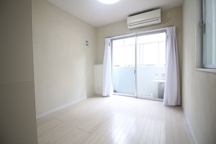 物件内観写真12　(居室)