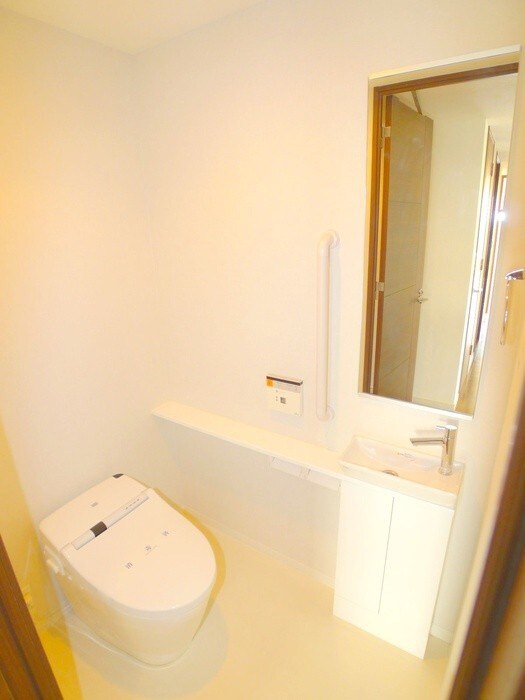 物件内観写真10　(トイレ)