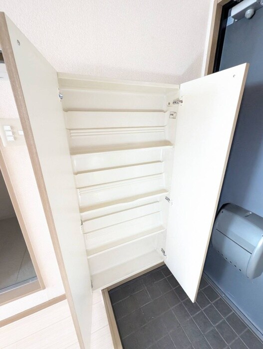 物件内観写真17　(靴箱)