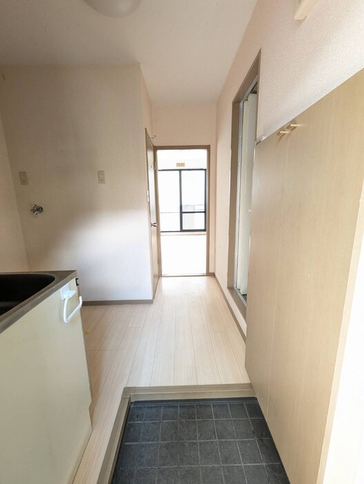 物件内観写真22　(廊下)
