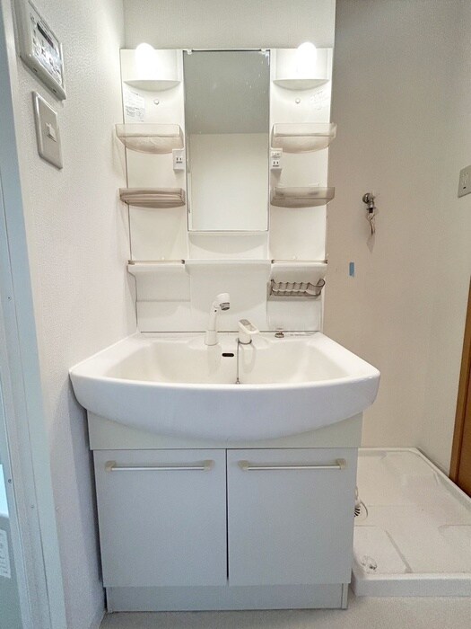 物件内観写真11　(洗面)