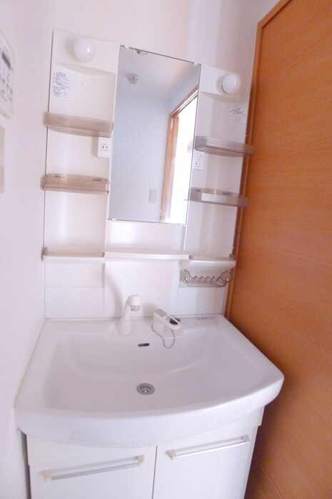 物件内観写真12　(洗面)