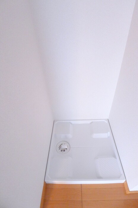 物件内観写真19　(洗濯機置場)