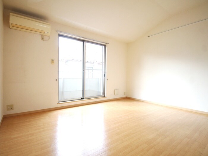 物件内観写真10　(室内からの展望)