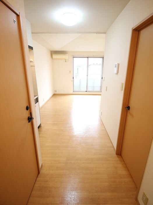 物件内観写真19　(廊下)