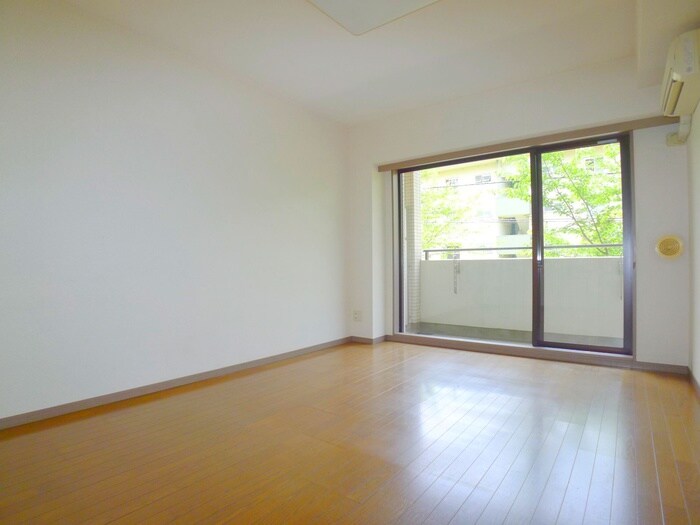 物件内観写真7　(ベランダ・バルコニー)