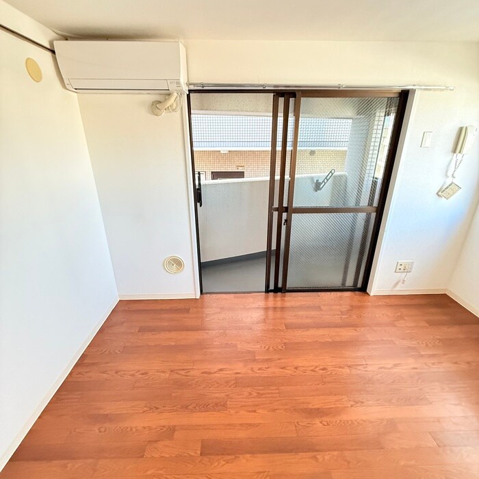 物件内観写真21　(居室)