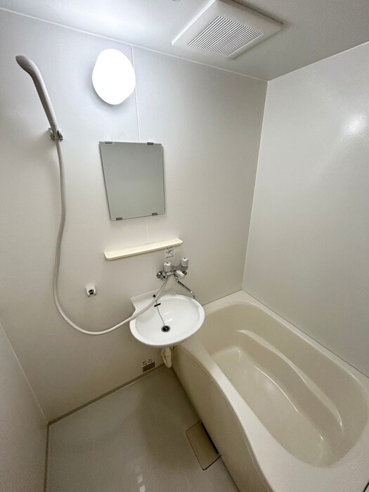 物件内観写真12　(バス／シャワールーム等)