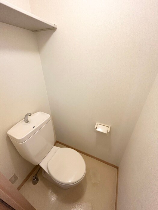 物件内観写真15　(トイレ)