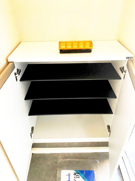 物件内観写真16　(靴箱)