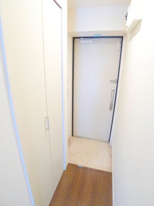 物件内観写真14　(玄関)