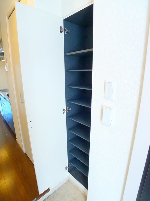 物件内観写真15　(靴箱)