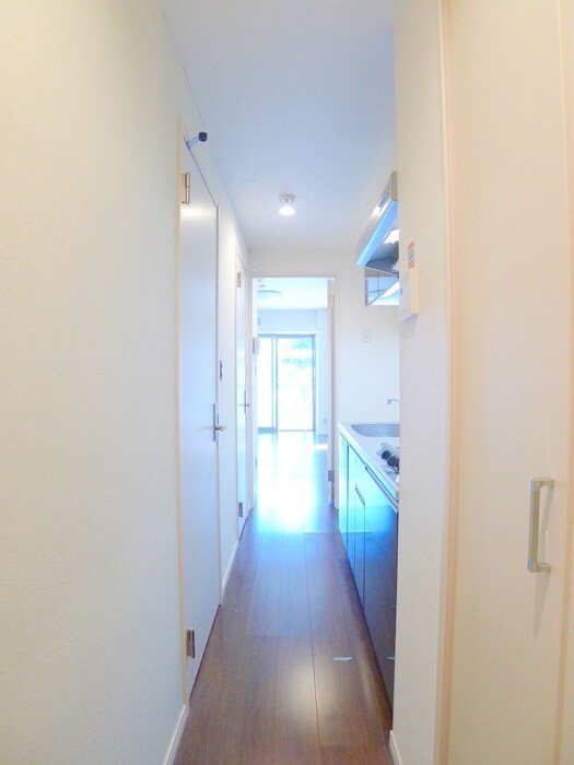 物件内観写真17　(廊下)