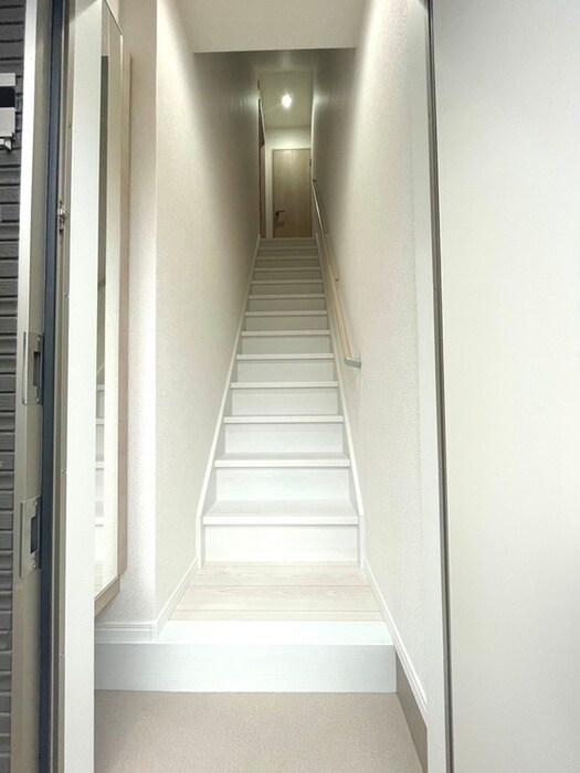 ジェムストンズ東大成の玄関