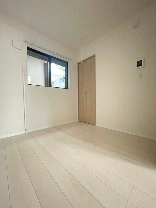 物件内観写真9　(居室)