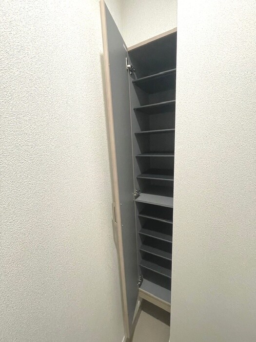 物件内観写真18　(靴箱)