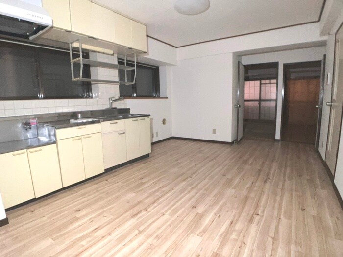 物件内観写真8　(居室)