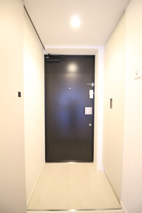 物件内観写真7　(玄関)