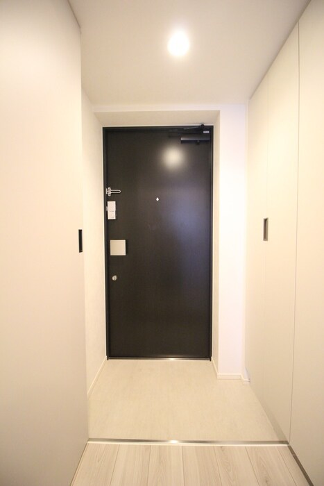 物件内観写真7　(玄関)