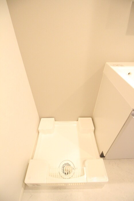 物件内観写真11　(洗濯機置場)