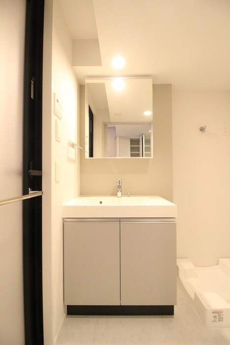 物件内観写真12　(洗面)