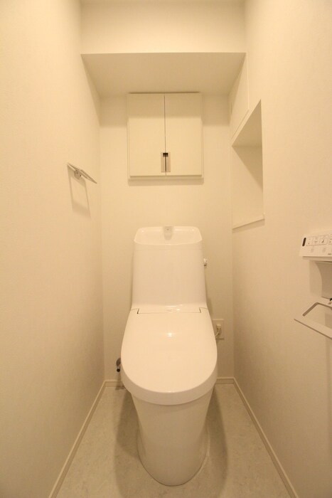 物件内観写真14　(トイレ)