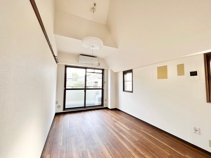 物件内観写真11　(居室)