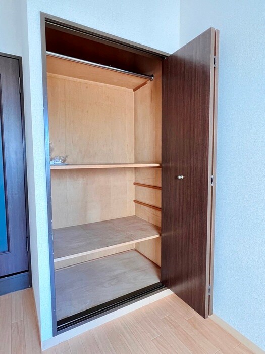 物件内観写真13　(収納)