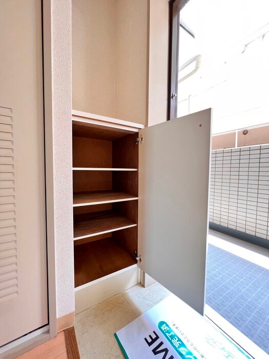 物件内観写真17　(靴箱)